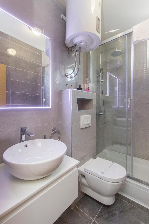Apartmani Malis Ražanj 외부 사진