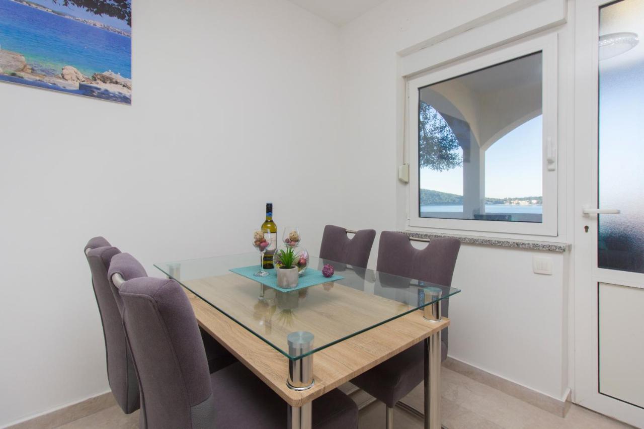 Apartmani Malis Ražanj 외부 사진